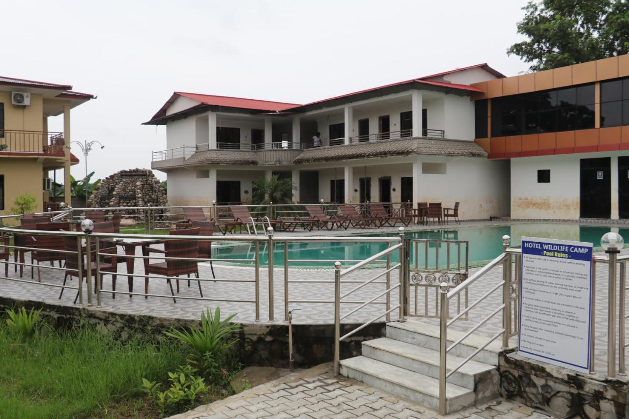 Hotel Wildlife Camp Sauraha Exterior foto