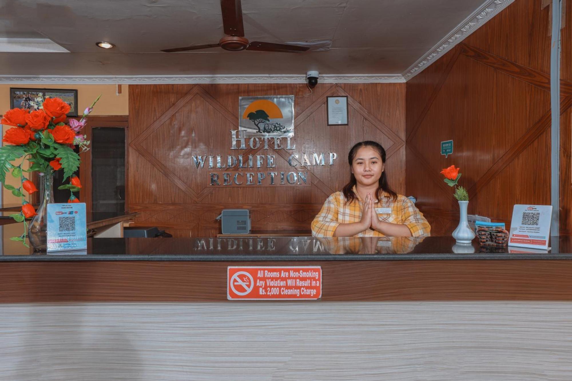 Hotel Wildlife Camp Sauraha Exterior foto