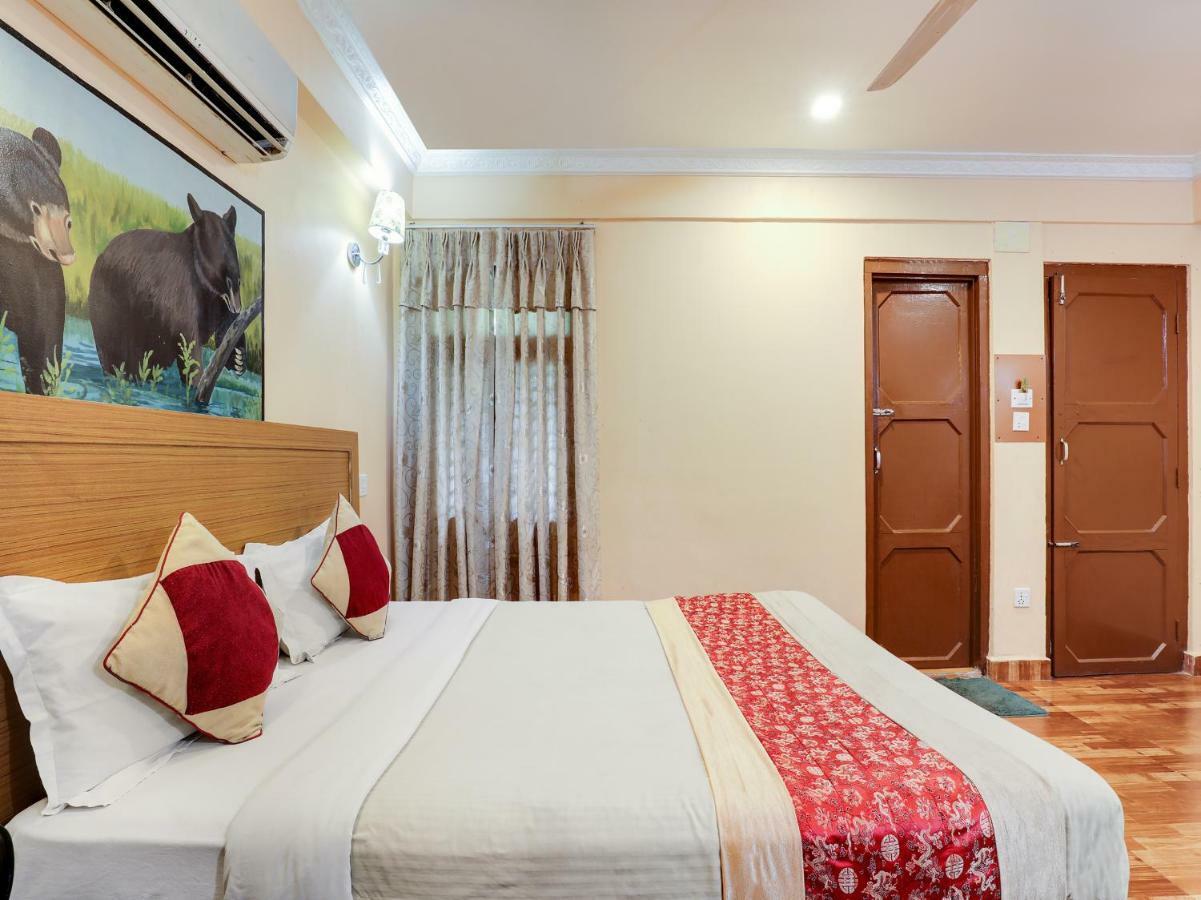 Hotel Wildlife Camp Sauraha Exterior foto